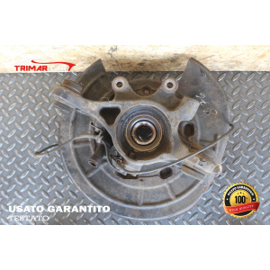 FUSELLO MONTANTE POSTERIORE DX DESTRO LAND ROVER DISCOVERY 3 III (L319)(04-09) 2.7 TD 4X4 190CV 140KW COD MOTORE: 276DT